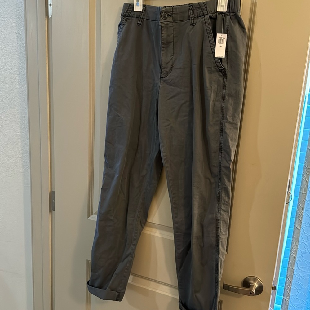 Old navy. Gray size medium-tall